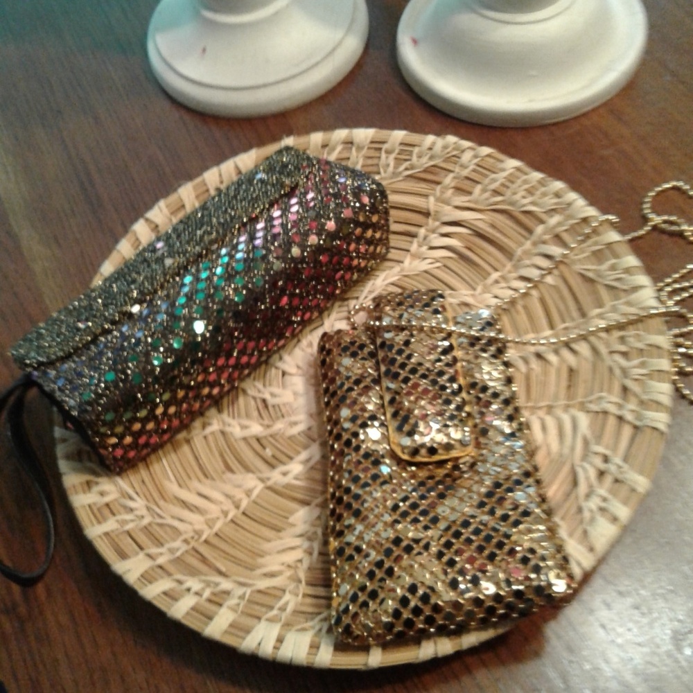 Miscellaneous sequined accessories
